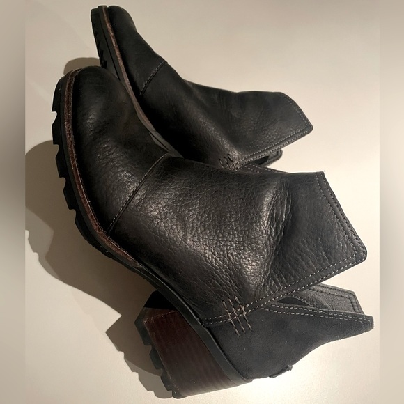 Sorel Black Ankle Boots - Picture 1 of 9